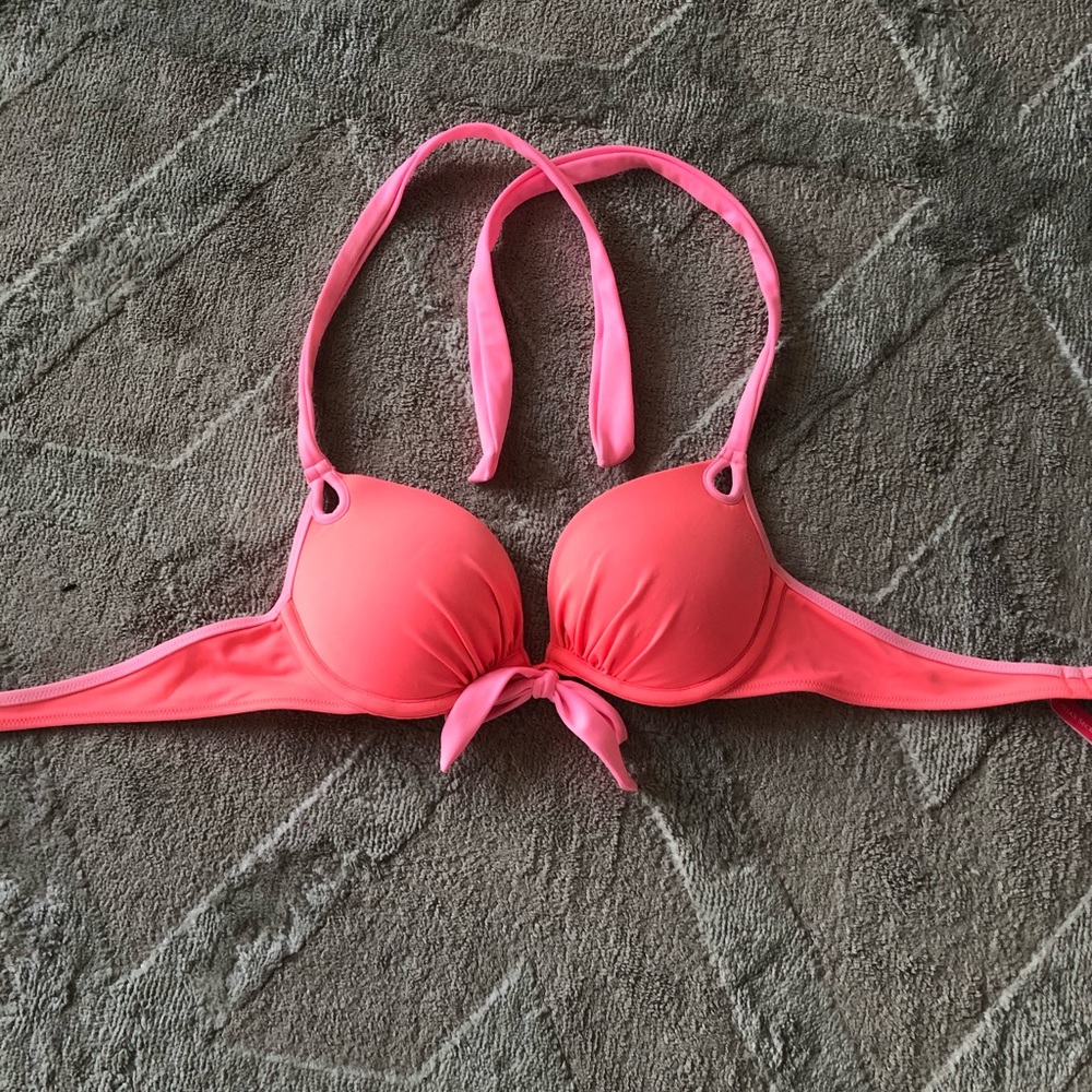 Victoria’s Secret Bikini Top